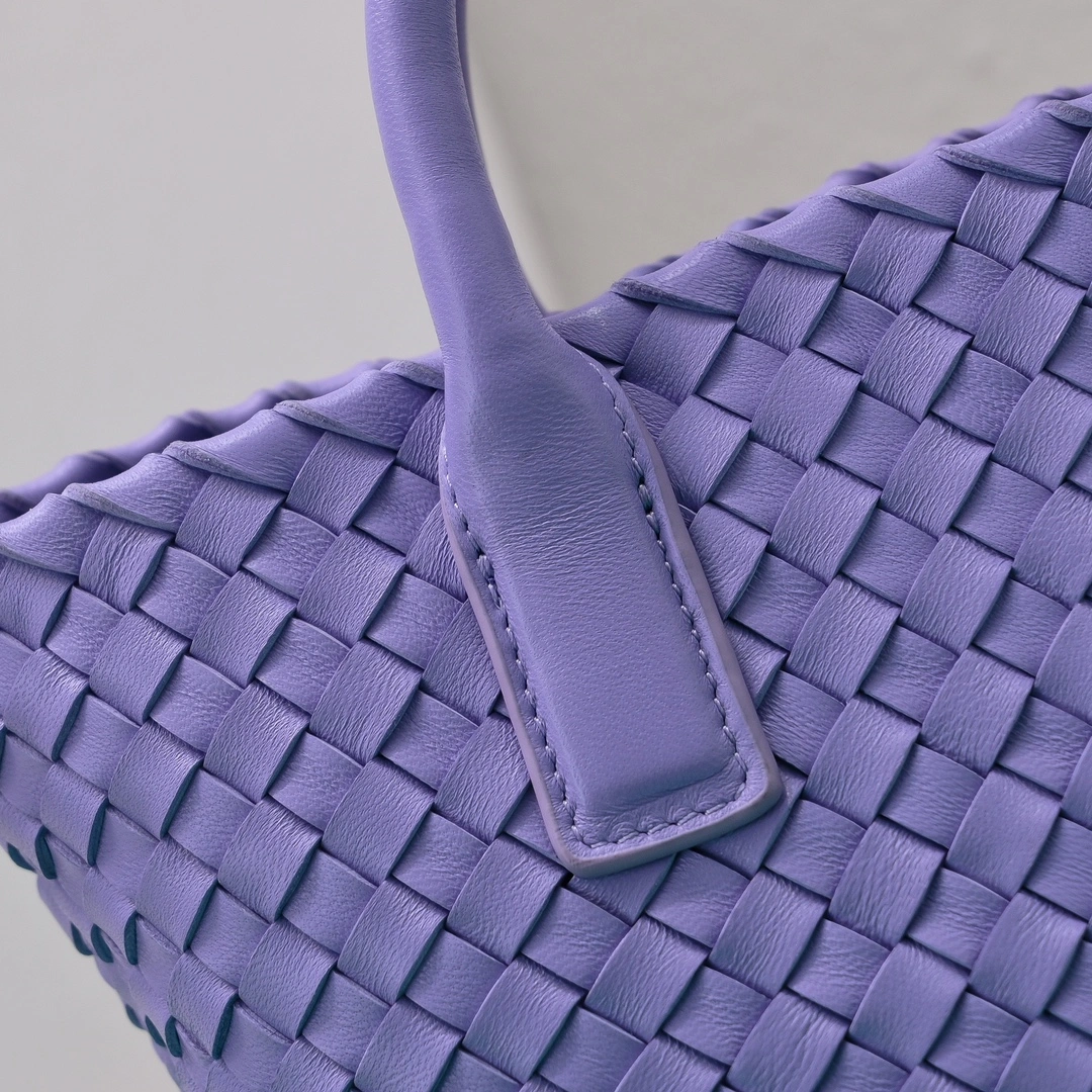 Snug Bottega Veneta Shopping Bags 67699