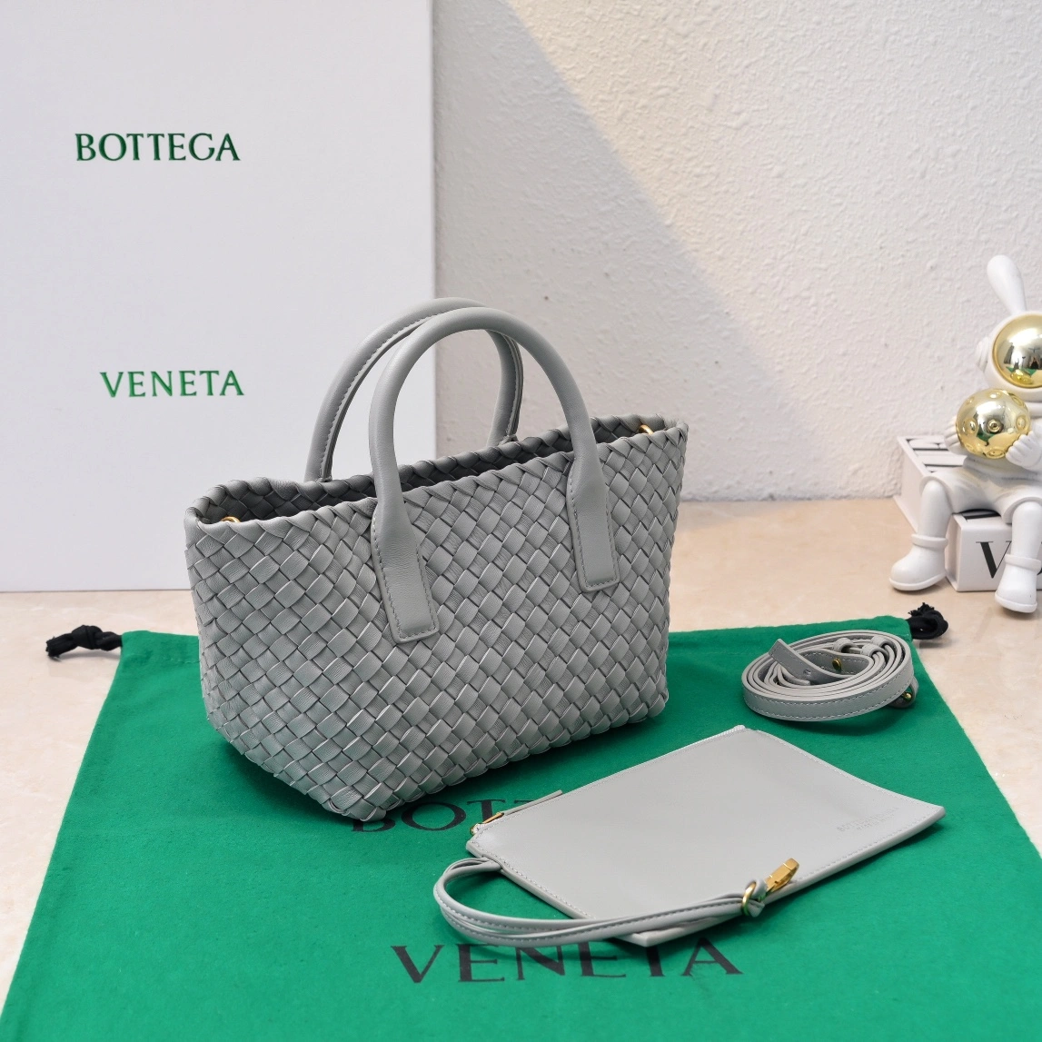 Bottega Veneta Shopping Bags OdorResistant 67736