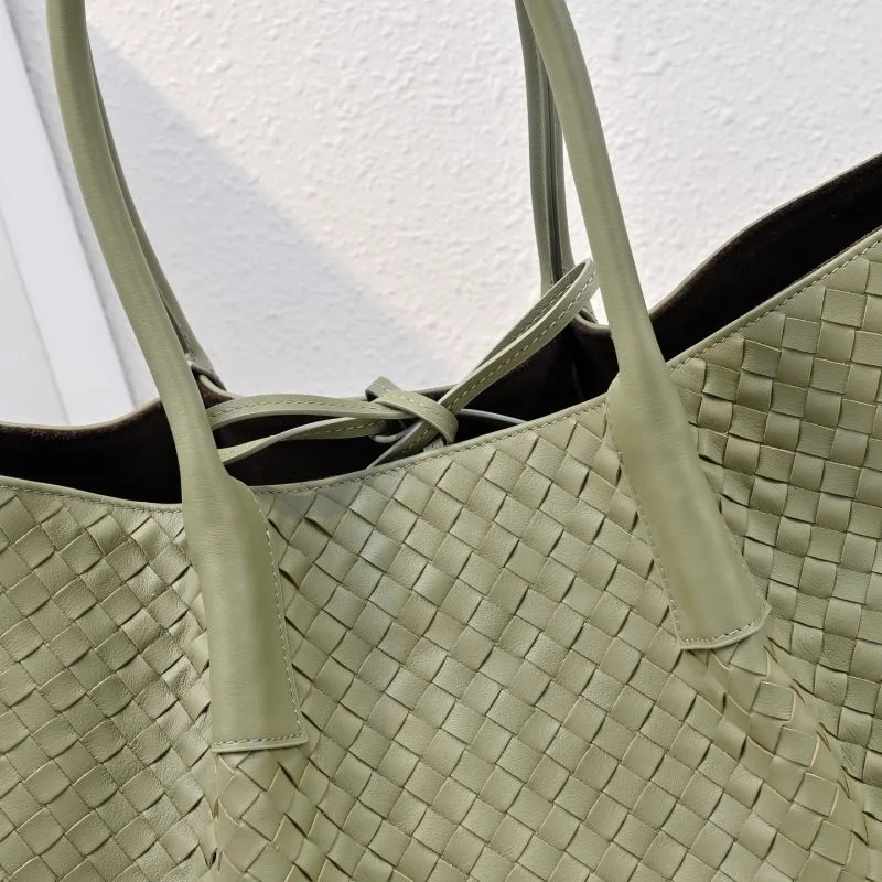 Bottega Veneta Shopping Bags Breathable 51848