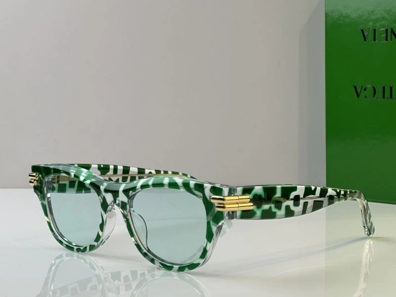 Elegant Bottega Veneta Sunglasses 277101