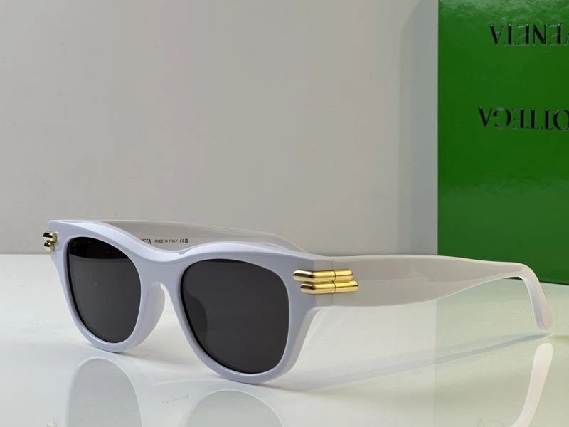 Elegant Bottega Veneta Sunglasses 277101