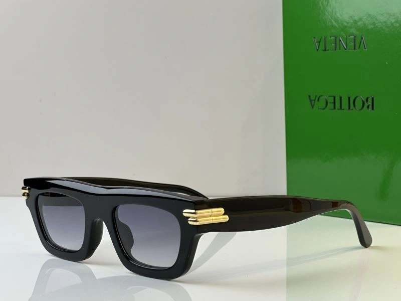 Bottega Veneta Sunglasses Sustainable 277100