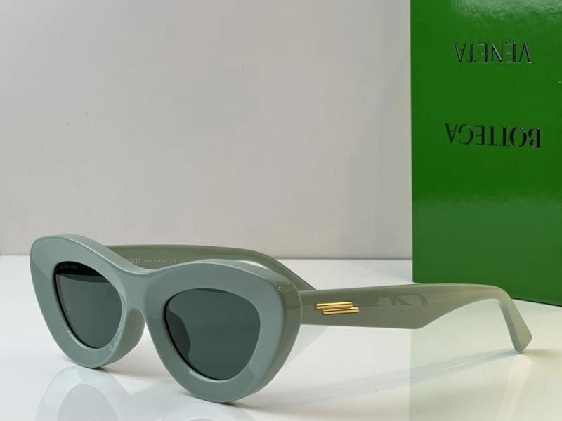 Bottega Veneta Sunglasses OnTrend 277102