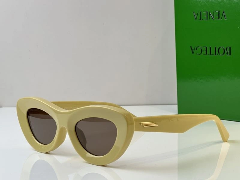 Bottega Veneta Sunglasses OnTrend 277102