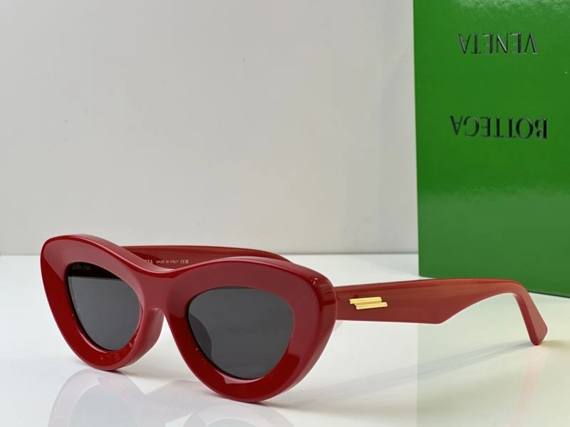 Bottega Veneta Sunglasses OnTrend 277102