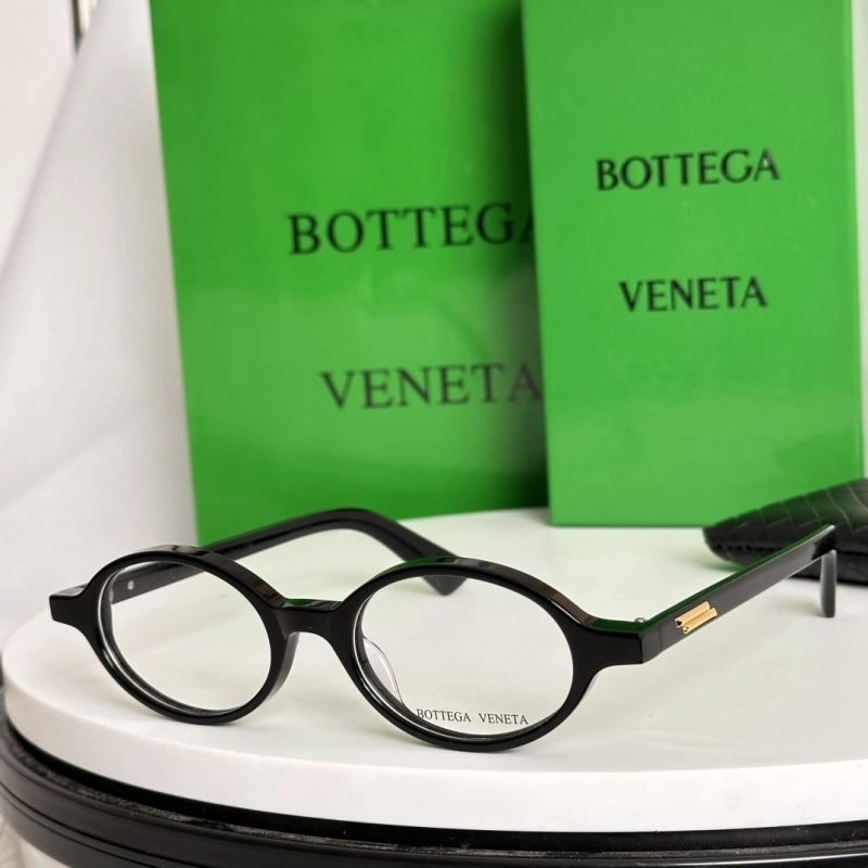 Bottega Veneta Sunglasses Fashionable 277105