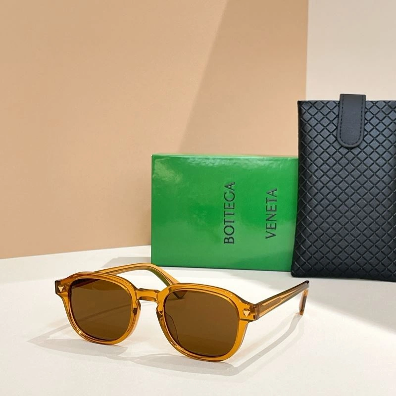 Sustainable Bottega Veneta Sunglasses 277111