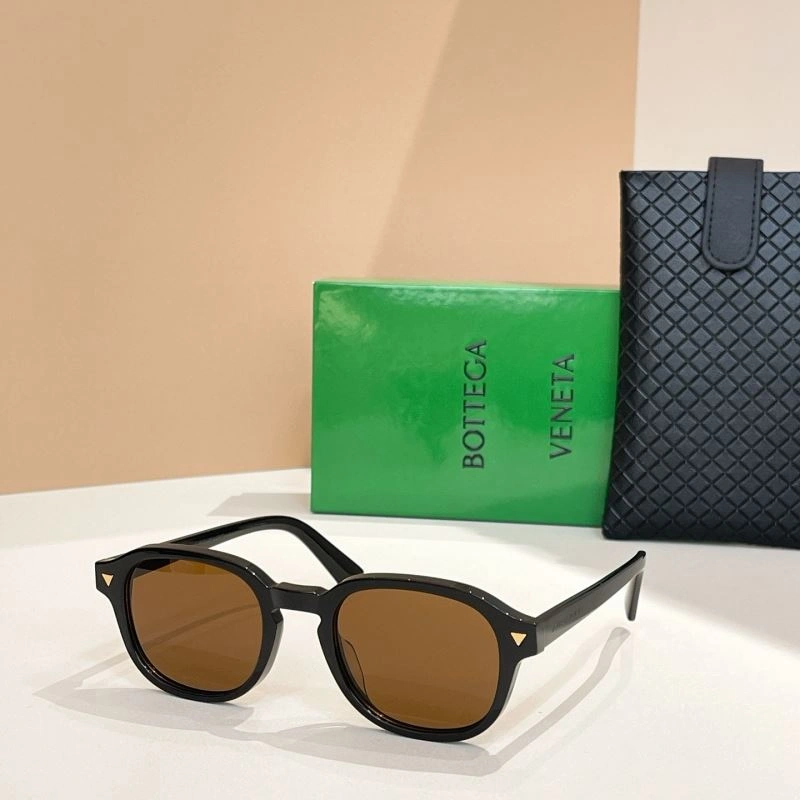 Sustainable Bottega Veneta Sunglasses 277111
