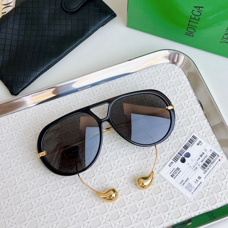 Lightweight Bottega Veneta Sunglasses 277087