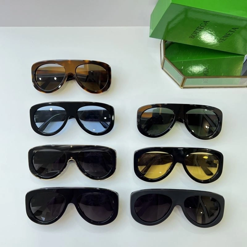 Bottega Veneta Sunglasses TravelReady 277089