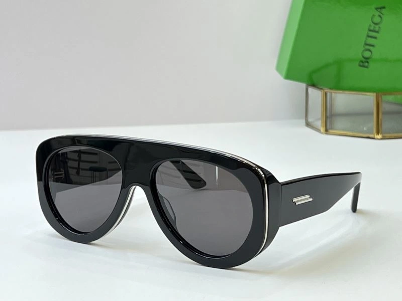 Bottega Veneta Sunglasses TravelReady 277089
