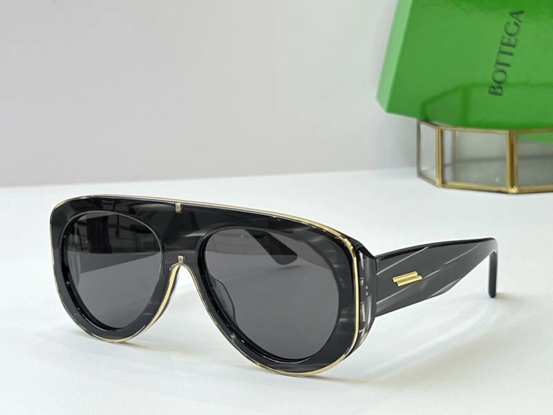 Bottega Veneta Sunglasses TravelReady 277089