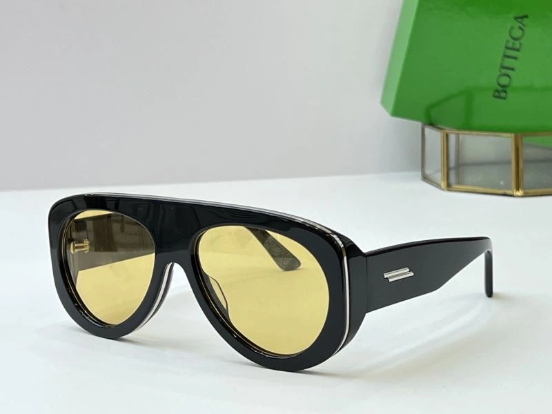 Bottega Veneta Sunglasses TravelReady 277089