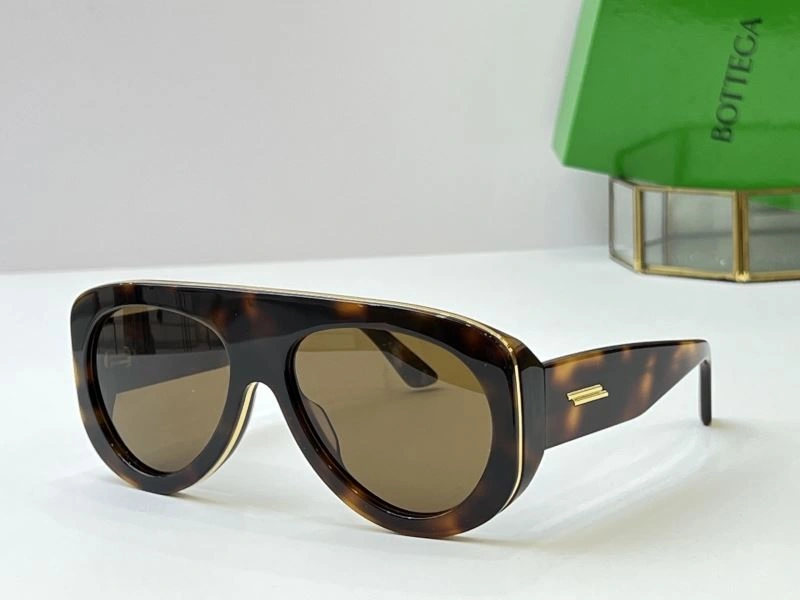 Bottega Veneta Sunglasses TravelReady 277089