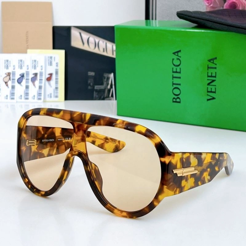 Timeless Bottega Veneta Sunglasses 277086