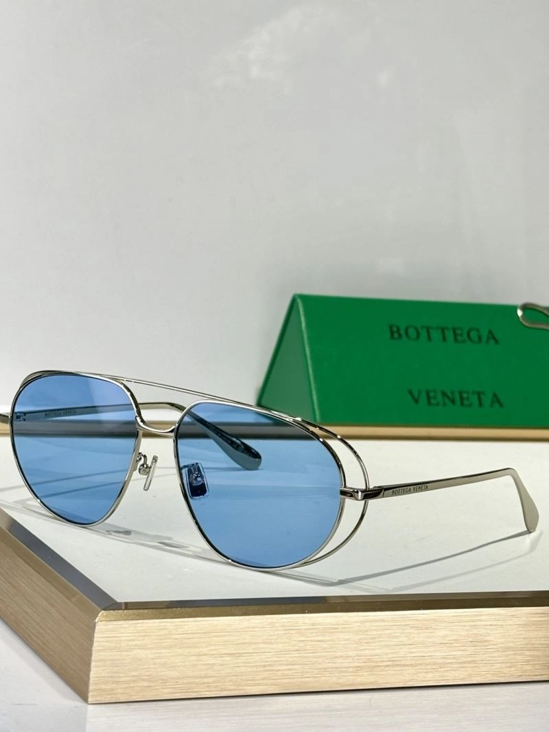 ZipUp Bottega Veneta Sunglasses 277109
