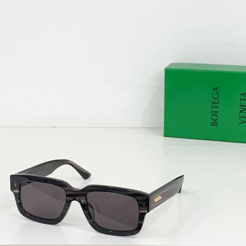 Bottega Veneta Sunglasses Casual 277099