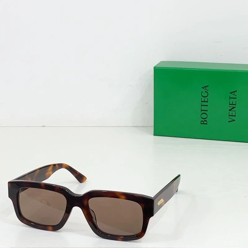 Bottega Veneta Sunglasses Casual 277099