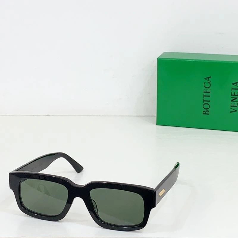 Bottega Veneta Sunglasses Casual 277099