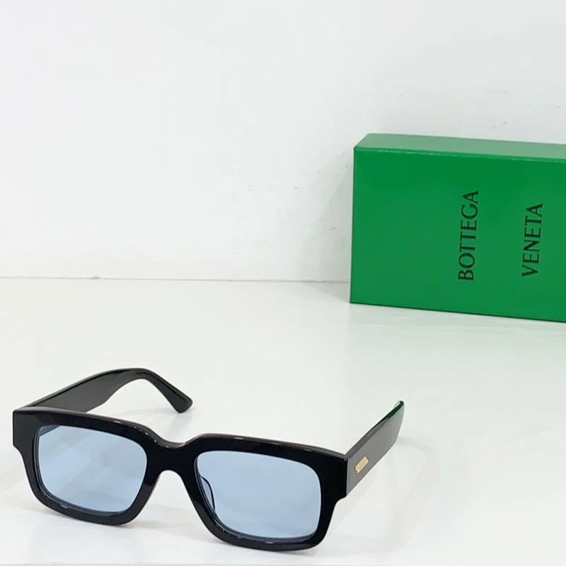 Bottega Veneta Sunglasses Casual 277099