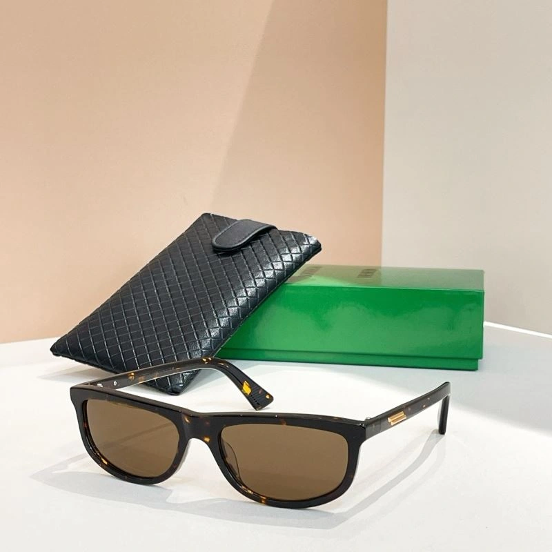 Bottega Veneta Sunglasses Cozy 277083