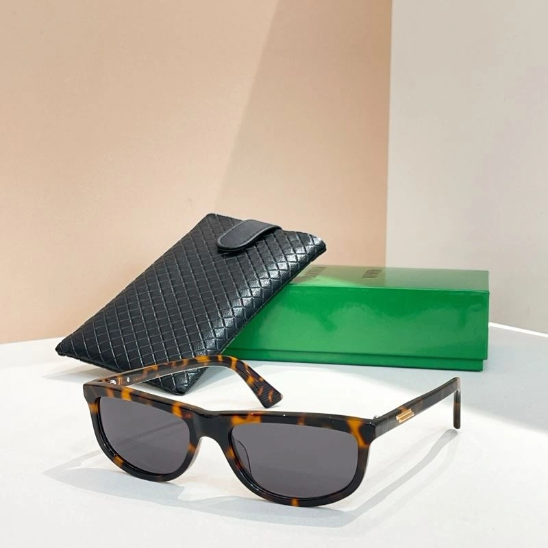 Bottega Veneta Sunglasses Cozy 277083