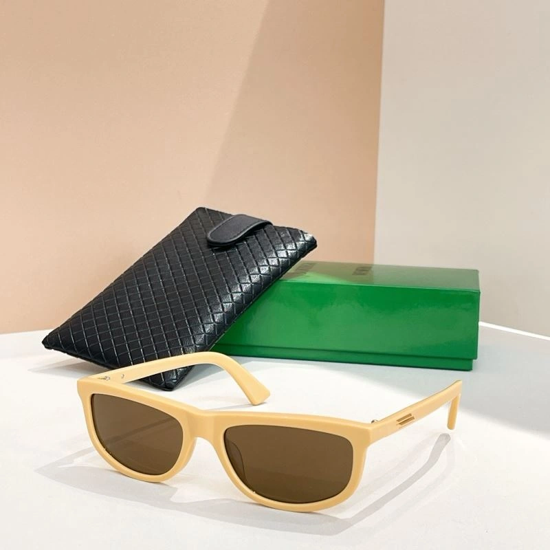 Bottega Veneta Sunglasses Cozy 277083