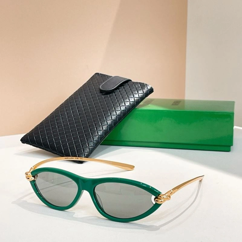 WaterResistant Bottega Veneta Sunglasses 277082