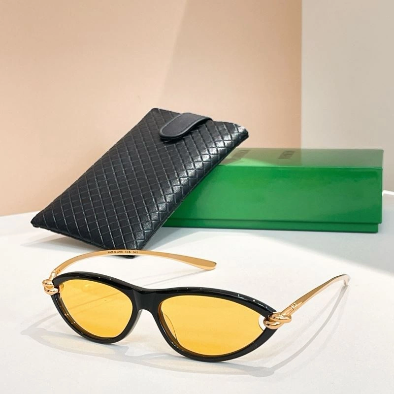 WaterResistant Bottega Veneta Sunglasses 277082
