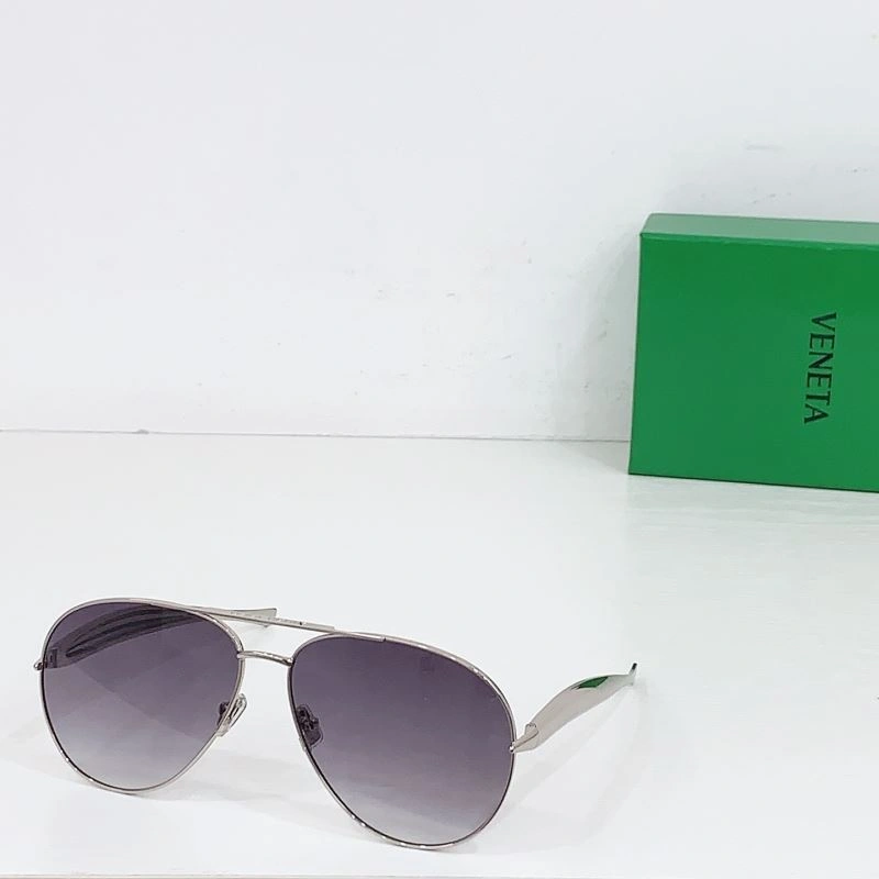 Bottega Veneta Sunglasses Sophisticated 277080