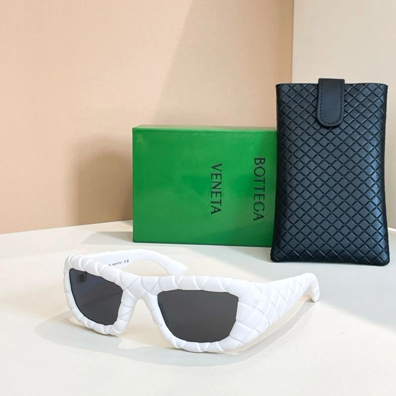 Bottega Veneta Sunglasses Flexible 277070
