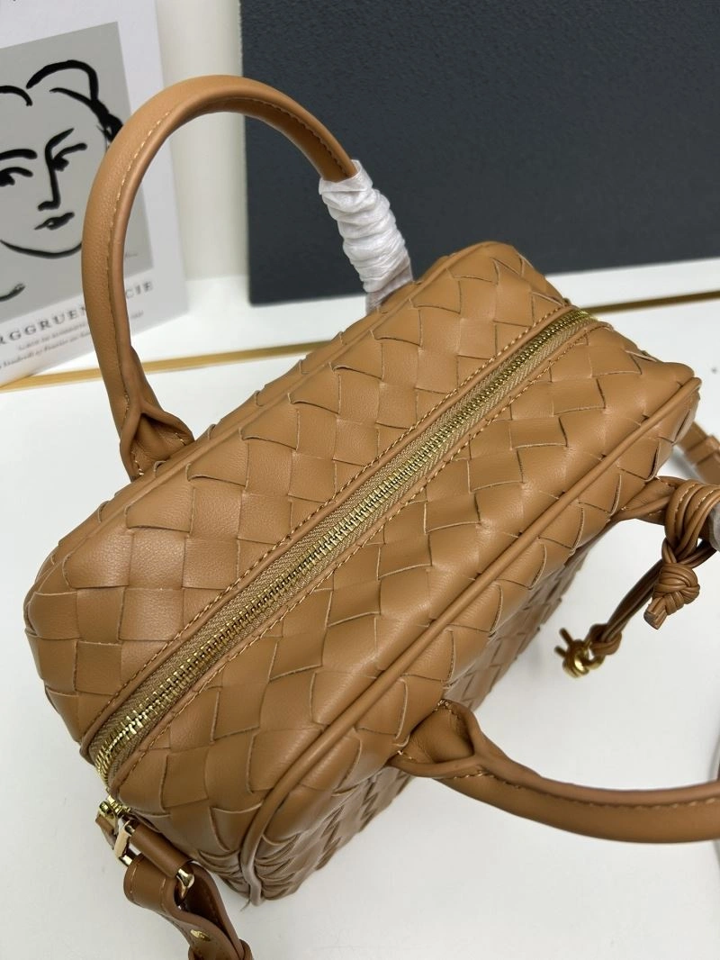 Bottega Veneta Top Handle Bags Sophisticated 84618