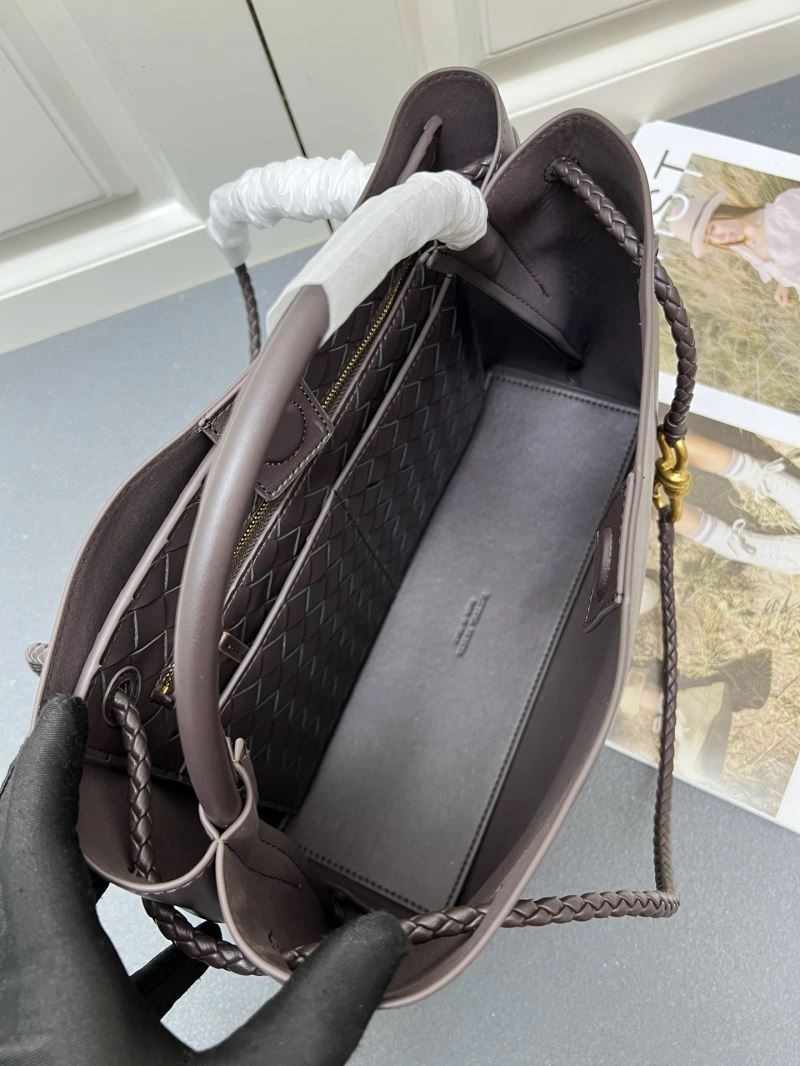Bottega Veneta Top Handle Bags Elegant 84615