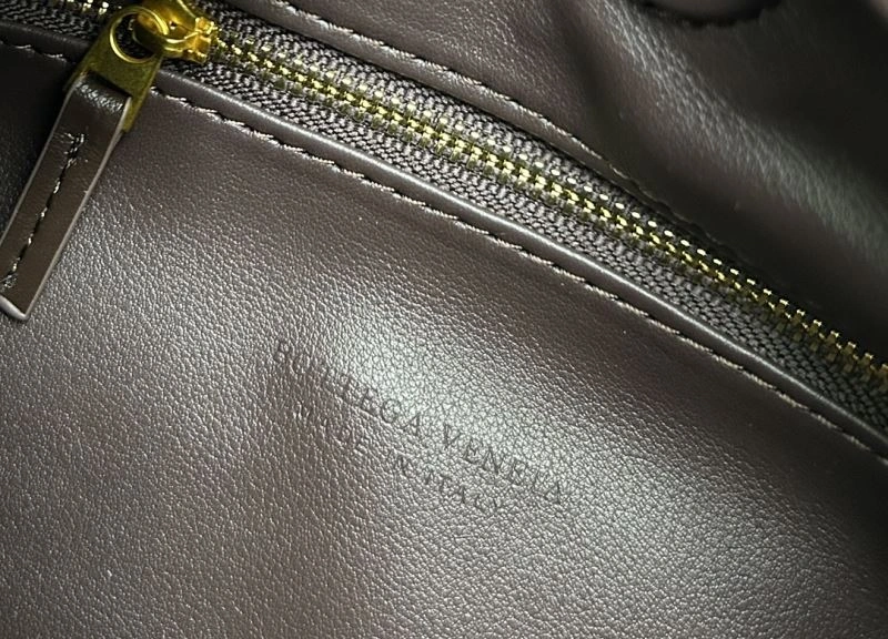 Bottega Veneta Top Handle Bags Flexible 84605