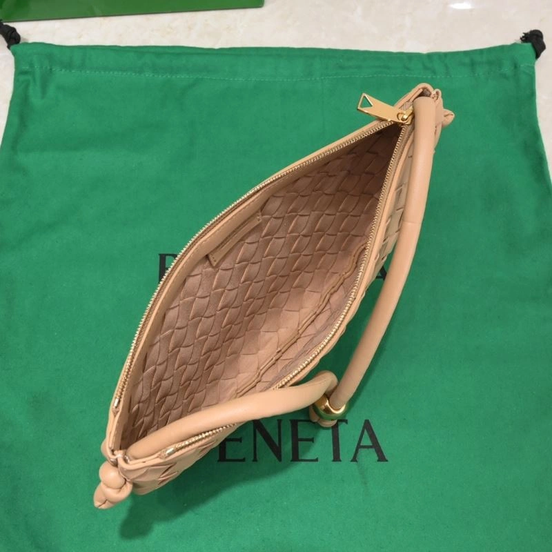 Trendy Bottega Veneta Top Handle Bags 67989