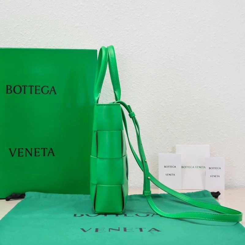 Bottega Veneta Top Handle Bags Seasonal 67975