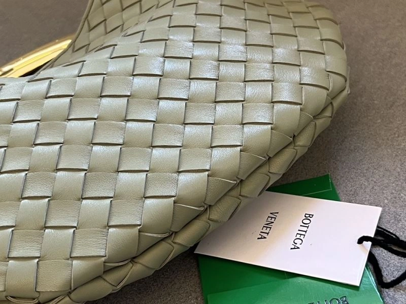Bold Bottega Veneta Top Handle Bags 67908