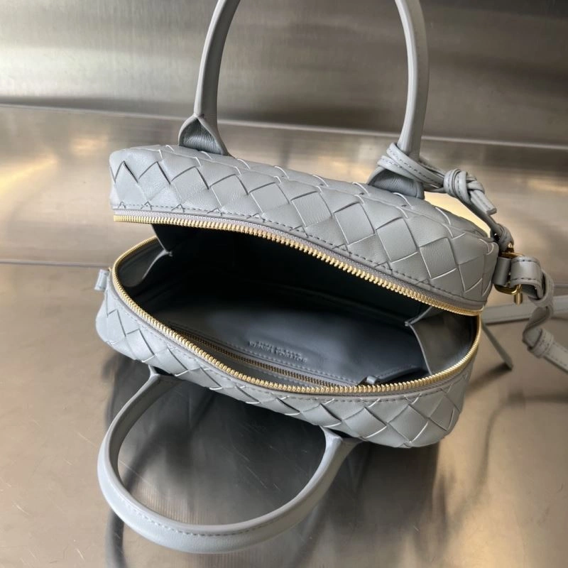 Bottega Veneta Top Handle Bags Trendsetting 67778