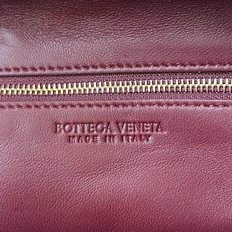 Contemporary Bottega Veneta Top Handle Bags 67776