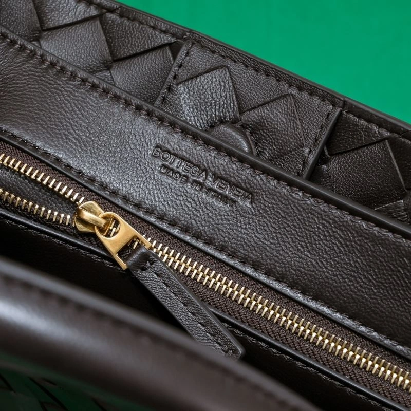 Effortless Bottega Veneta Top Handle Bags 67753