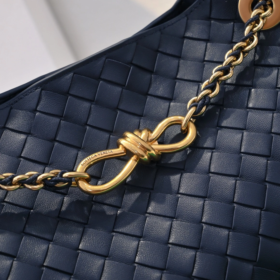 Bottega Veneta Top Handle Bags Compact 67693