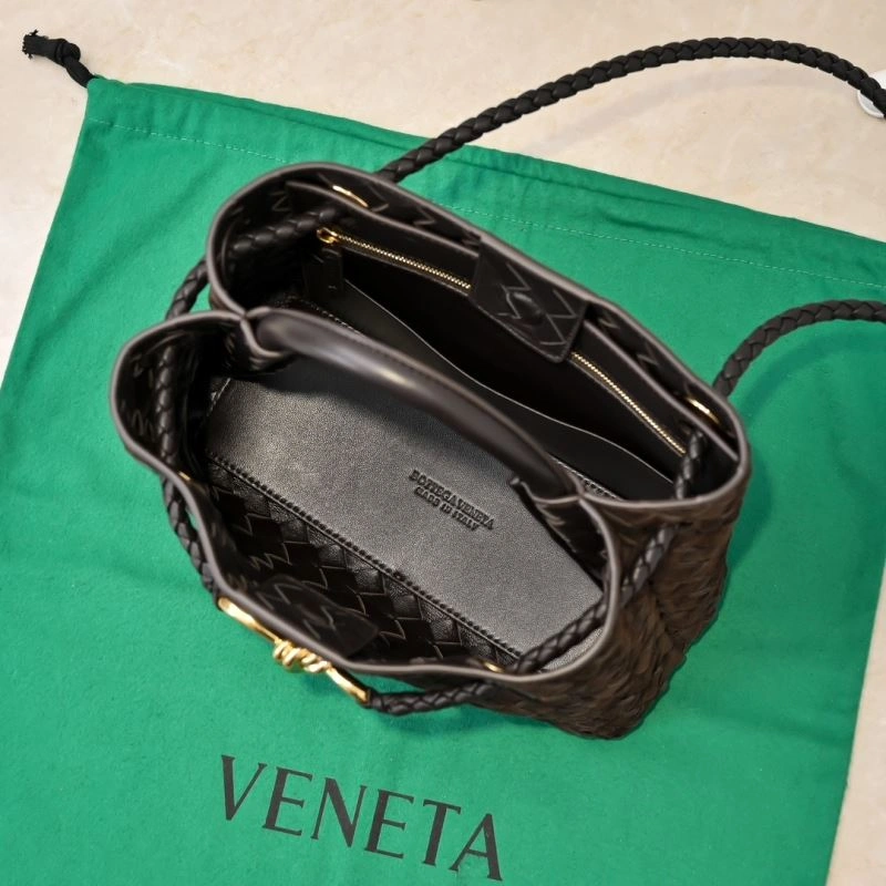 Bottega Veneta Top Handle Bags Neat 64136