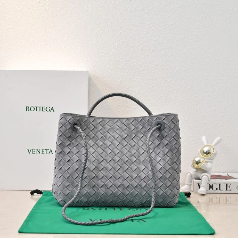 Sustainable Bottega Veneta Top Handle Bags 64126