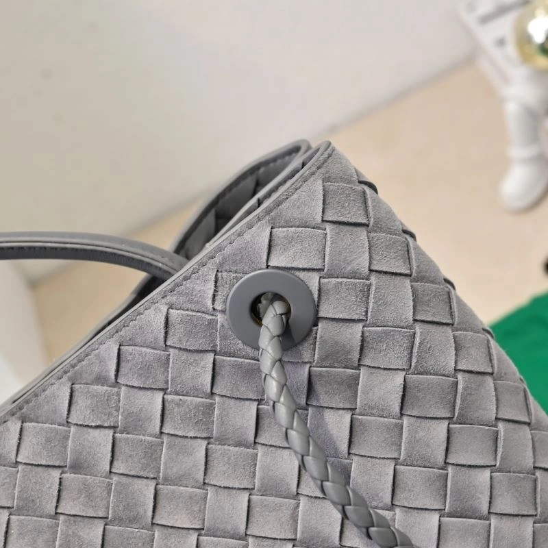 Sustainable Bottega Veneta Top Handle Bags 64126