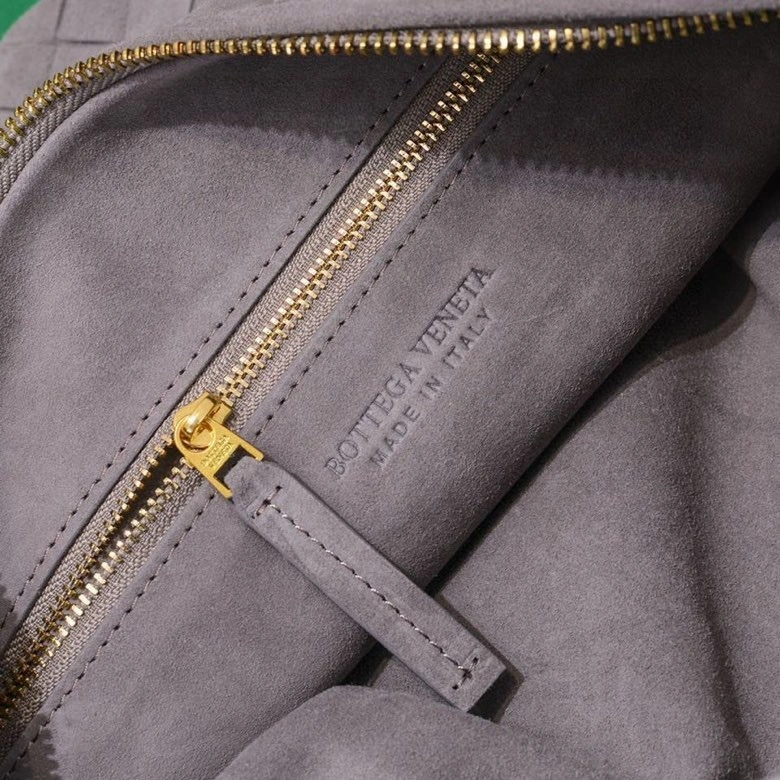 Bottega Veneta Top Handle Bags Resilient 64121
