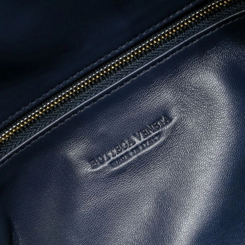Vibrant Bottega Veneta Top Handle Bags 64110