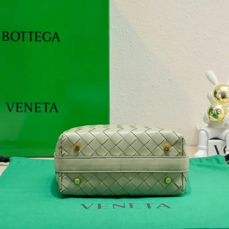 WellDesigned Bottega Veneta Top Handle Bags 51833