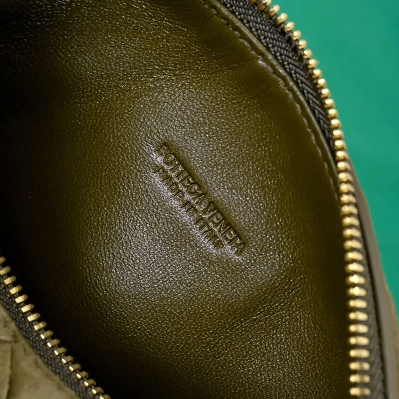 Comfortable Bottega Veneta Top Handle Bags 51826