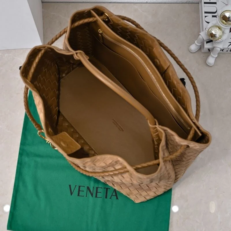 Bottega Veneta Top Handle Bags Sleek 51819
