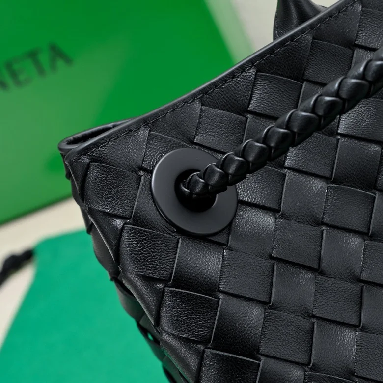 Sophisticated Bottega Veneta Top Handle Bags 51847